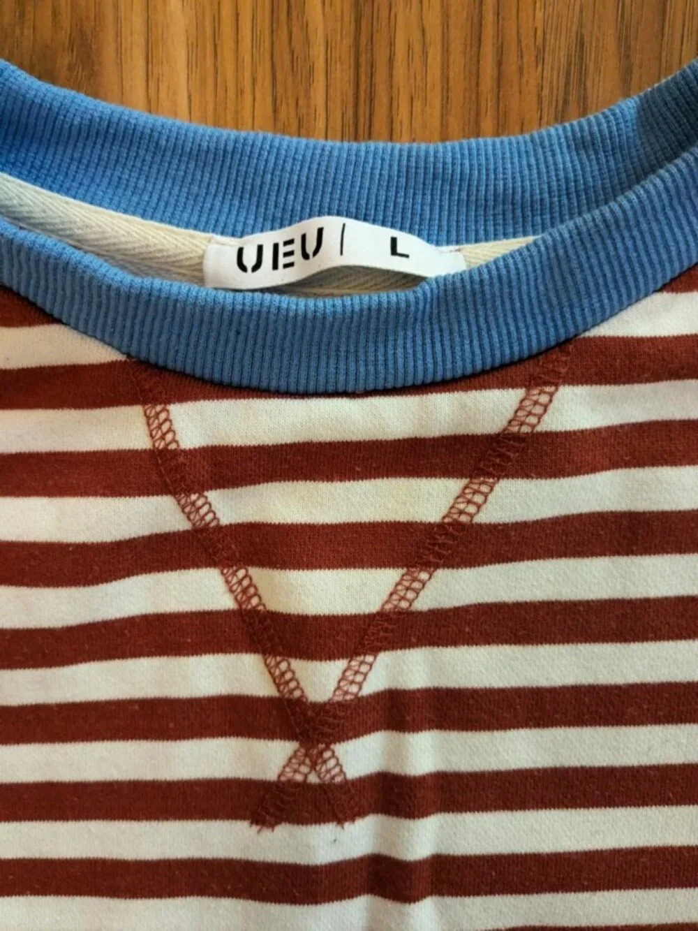 UEU Cozy Casual Chic Streetwear Rust & Cream Striped Medium Weight Sweatshirt